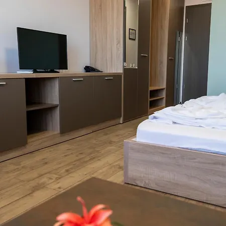 Lacasa Tsigov Chark Hotel 3*