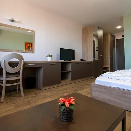 Lacasa Tsigov Chark Hotel 3*